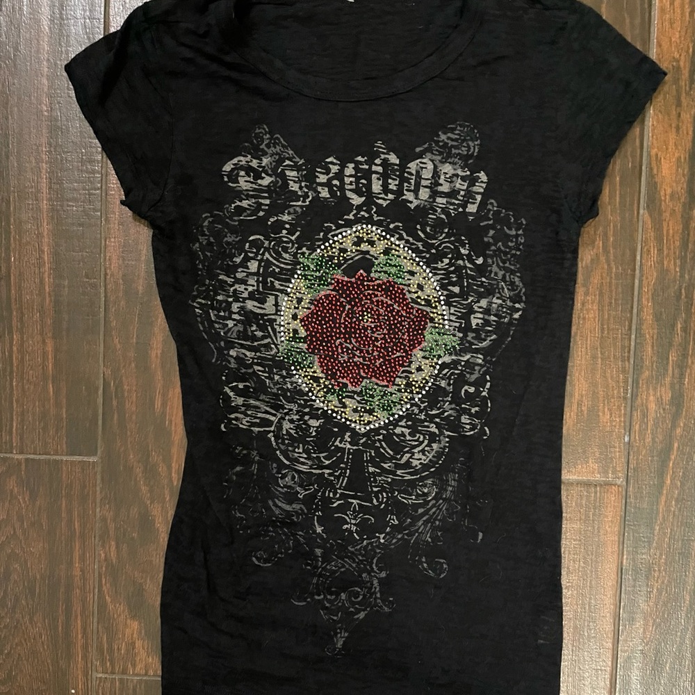 Freedom Junior size Med burnout tee with rhinestones